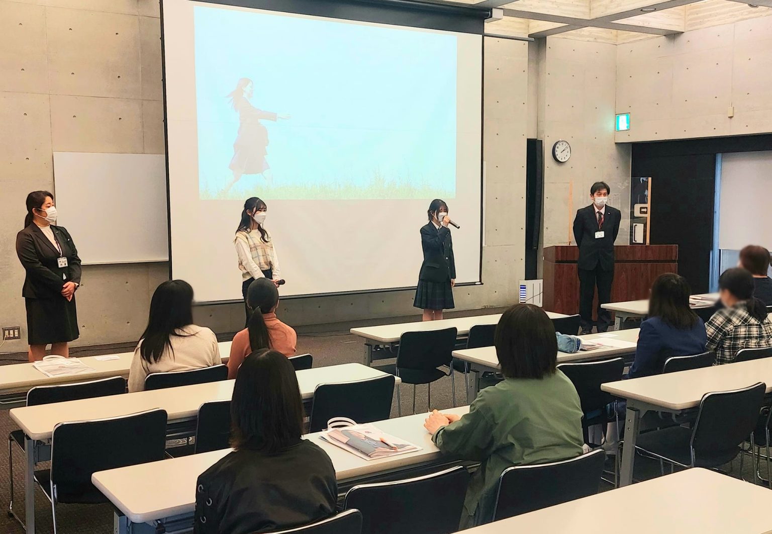 本日は、東林館高校の来春入学生のための学校説明会。 ｜ 通信制高校｜学校法人喜田学園 東林館高等学校